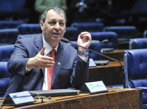 MDB quer Omar Aziz na presidência da CPI da Covid MDB quer Omar Aziz na presidência da CPI da Covid