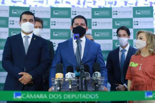 Marcelo Ramos lança Pacto Nacional Tributário em busca de apoio para medidas econômicas Marcelo Ramos lança Pacto Nacional Tributário em busca de apoio para medidas econômicas