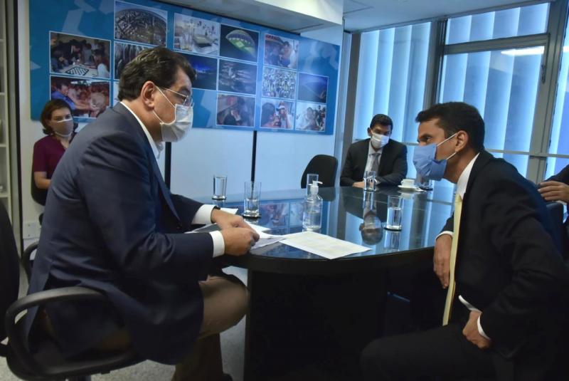 Prefeito de Maués vai a Brasília em busca de emendas parlamentares Prefeito de Maués vai a Brasília em busca de emendas parlamentares