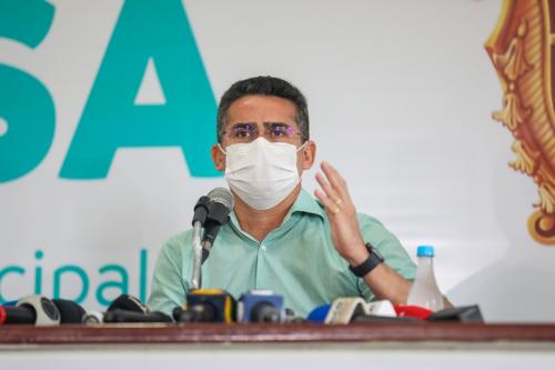 Prefeito de Manaus irá solicitar ao MS inclusão de jornalistas e garis na vacinação contra a Covid Prefeito de Manaus irá solicitar ao MS inclusão de jornalistas e garis na vacinação contra a Covid
