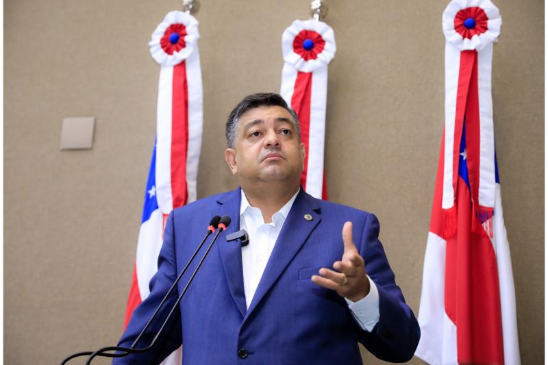 Deputados estaduais discutem há dois dias seguidos os riscos da volta às aulas presenciais Deputados estaduais discutem há dois dias seguidos os riscos da volta às aulas presenciais