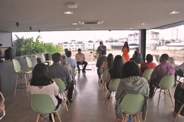 Prefeitura de Manaus lança cursos de Imagem Pessoal e Marketing Digital para artistas Prefeitura de Manaus lança cursos de Imagem Pessoal e Marketing Digital para artistas