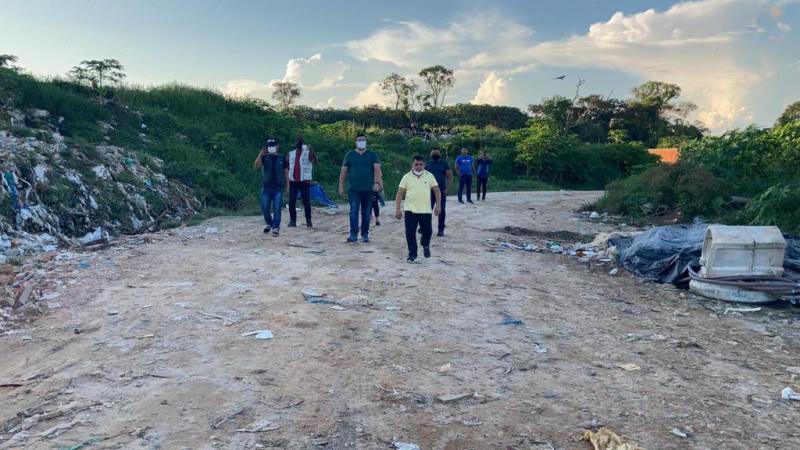 Coari sofre com racionamentos de energia elétrica e lixão a céu aberto, constata Sinésio Coari sofre com racionamentos de energia elétrica e lixão a céu aberto, constata Sinésio