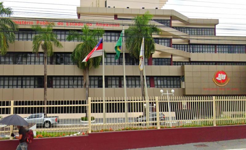 Comitê encaminha ao MP denúncia contra o governador do AM e controlador geral por improbidades Comitê encaminha ao MP denúncia contra o governador do AM e controlador geral por improbidades