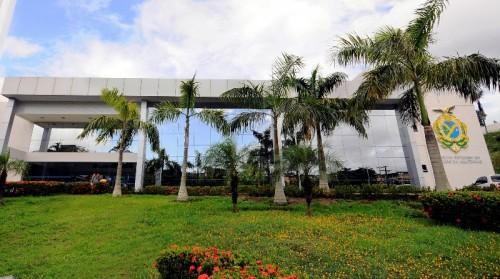 Secretarias estaduais de Segurança, Administração, Educação e Desporto e a PGE têm novos titulares Secretarias estaduais de Segurança, Administração, Educação e Desporto e a PGE têm novos titulares