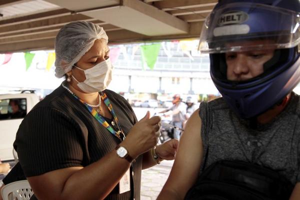 Prefeitura de Manaus terá 17 pontos de vacinação contra a Covid-19 a partir desta quarta (4) Prefeitura de Manaus terá 17 pontos de vacinação contra a Covid-19 a partir desta quarta (4)
