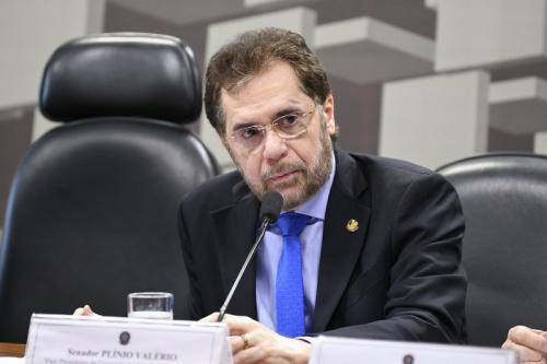 Plínio Valério cala após fala de Bolsonaro: ‘agora é crime ser rico no Brasil?’ Plínio Valério cala após fala de Bolsonaro: ‘agora é crime ser rico no Brasil?’