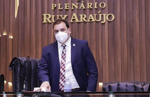 Deputados de oposição pedem que Roberto Cidade paute impeachment do governador Deputados de oposição pedem que Roberto Cidade paute impeachment do governador