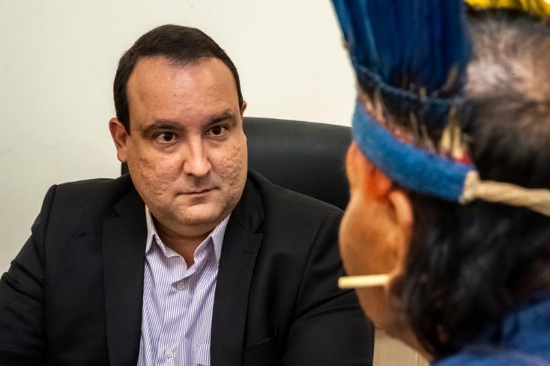 Indígenas e DPU pedem à Justiça Federal afastamento do presidente da Funai Indígenas e DPU pedem à Justiça Federal afastamento do presidente da Funai