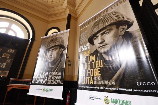 Livro com memórias de coronel que lutou na Segunda Guerra é lançado em Manaus Livro com memórias de coronel que lutou na Segunda Guerra é lançado em Manaus