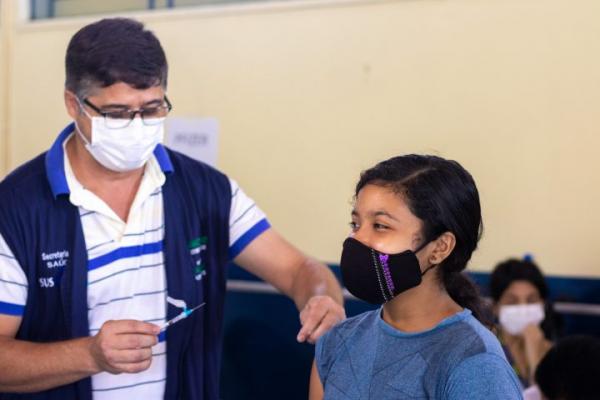 Manaus começa a aplicar segunda dose em adolescentes neste sábado (9) Manaus começa a aplicar segunda dose em adolescentes neste sábado (9)