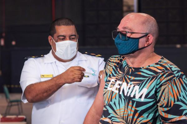 Prefeitura de Manaus retoma vacinação contra a Covid-19 Prefeitura de Manaus retoma vacinação contra a Covid-19