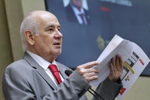 Serafim: repasses do Fundeb ao AM chegam a R$ 4,3 bilhões nos nove primeiros meses de 2021 Serafim: repasses do Fundeb ao AM chegam a R$ 4,3 bilhões nos nove primeiros meses de 2021