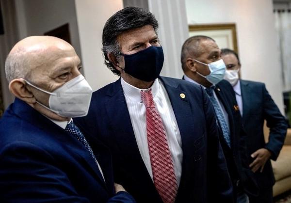 'Amazonas está um passo à frente de muitos tribunais do país', diz Fux 'Amazonas está um passo à frente de muitos tribunais do país', diz Fux