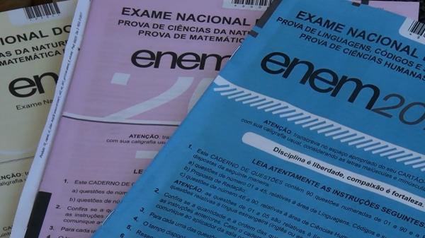 PF faz operação contra superturamento de R$ 130 milhões na impressão de provas do Enem PF faz operação contra superturamento de R$ 130 milhões na impressão de provas do Enem