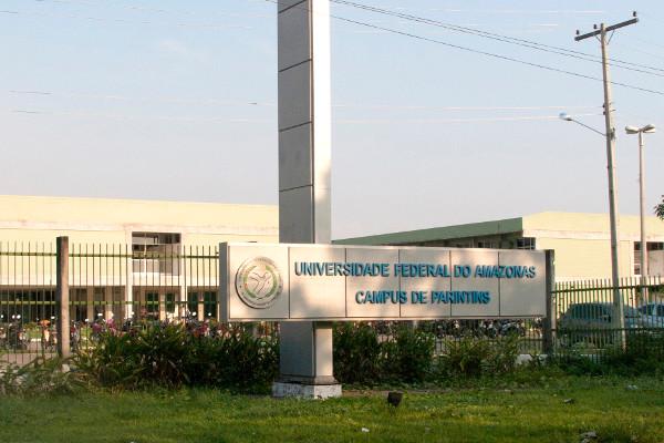 Ufam suspende aulas presenciais por 30 dias Ufam suspende aulas presenciais por 30 dias