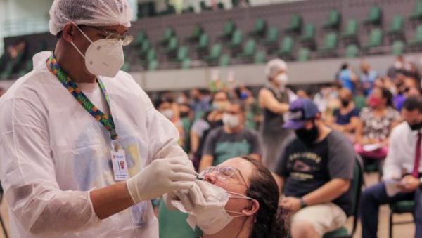 Em 24h, Amazonas tem 7.334 casos e 10 mortes por Covid-19 Em 24h, Amazonas tem 7.334 casos e 10 mortes por Covid-19