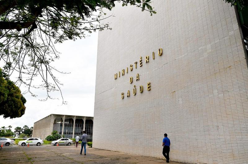 STF dá cinco dias para Ministério da Saúde explicar nota contra vacinas STF dá cinco dias para Ministério da Saúde explicar nota contra vacinas
