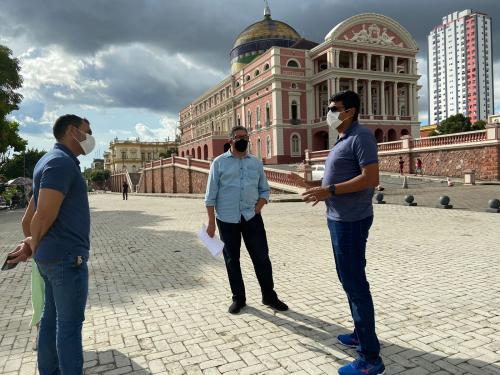 Letreiro de Manaus será instalado no Largo do Teatro Amazonas Letreiro de Manaus será instalado no Largo do Teatro Amazonas