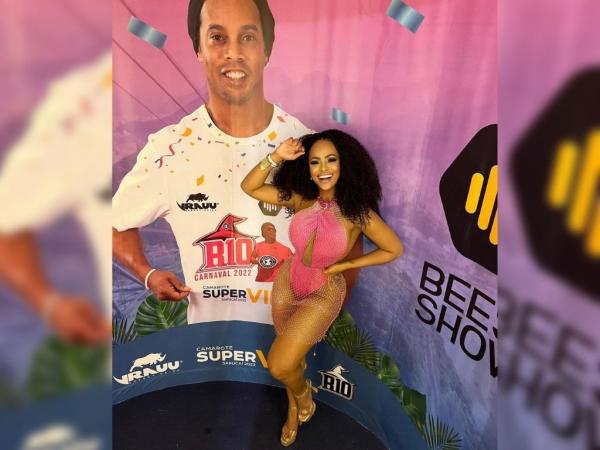 Amazonense Juh Campos é a rainha do camarote de Ronaldinho Gaúcho, no Rio Amazonense Juh Campos é a rainha do camarote de Ronaldinho Gaúcho, no Rio