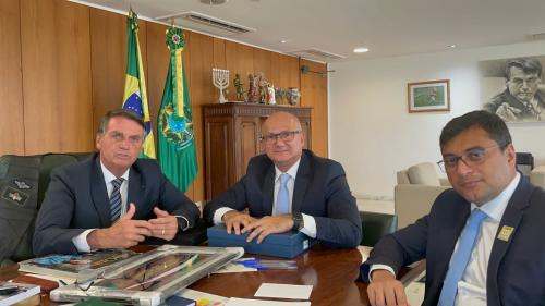Bolsonaro volta a prometer a Wilson que buscará 'meios para manter competitividade' da ZFM Bolsonaro volta a prometer a Wilson que buscará 'meios para manter competitividade' da ZFM