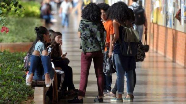 Câmara dos Deputados vota hoje (24), na CCJ, projeto que institui mensalidades em universidades públicas Câmara dos Deputados vota hoje (24), na CCJ, projeto que institui mensalidades em universidades públicas