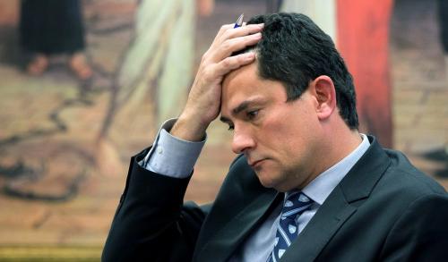 Moro vira réu em ação do PT que pede condenação por prejuízos ao país Moro vira réu em ação do PT que pede condenação por prejuízos ao país