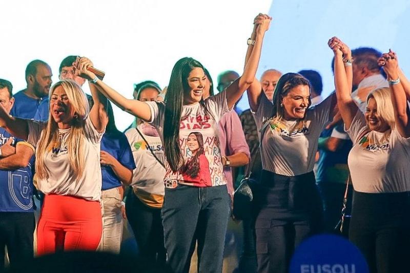 Mayra Dias é oficializada candidata a deputada estadual Mayra Dias é oficializada candidata a deputada estadual