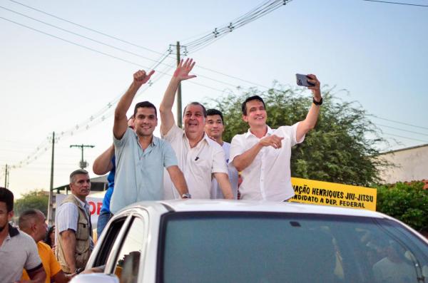 Omar, Sidney e Cidade recebidos com festa em Maués Omar, Sidney e Cidade recebidos com festa em Maués