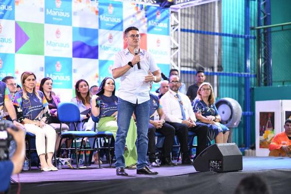 David confirma pagamento do Fundeb 2022 e a entrega de 214 escolas reformadas até o final do ano David confirma pagamento do Fundeb 2022 e a entrega de 214 escolas reformadas até o final do ano