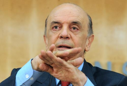 José Serra confirma suspensão da Venezuela do Mercosul José Serra confirma suspensão da Venezuela do Mercosul