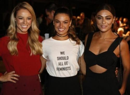 Paolla Oliveira, Isis Valverde e Juliana Paes roubam a cena no lançamento de 'A Força do Querer' Paolla Oliveira, Isis Valverde e Juliana Paes roubam a cena no lançamento de 'A Força do Querer'