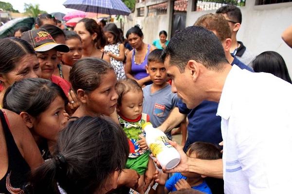 Leve Leite vai atender 5 mil famílias em Maués Leve Leite vai atender 5 mil famílias em Maués