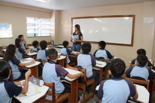 SEDUC convoca 76 professores aprovados em Processo Seletivo Simplificado SEDUC convoca 76 professores aprovados em Processo Seletivo Simplificado
