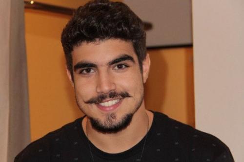 Após agressão, Caio Castro poderá indenizar fotógrafo em R$ 100 mil Após agressão, Caio Castro poderá indenizar fotógrafo em R$ 100 mil