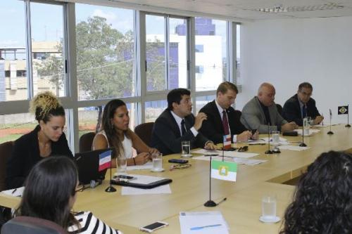 Concursos para Defensorias Públicas terão matéria de Direitos Humanos, segundo acordo entre Condege e SDH Concursos para Defensorias Públicas terão matéria de Direitos Humanos, segundo acordo entre Condege e SDH