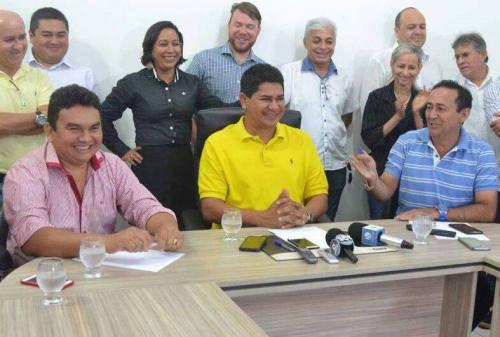 Prefeito quer novo modelo de escolha de jurados para o Festival de Parintins Prefeito quer novo modelo de escolha de jurados para o Festival de Parintins