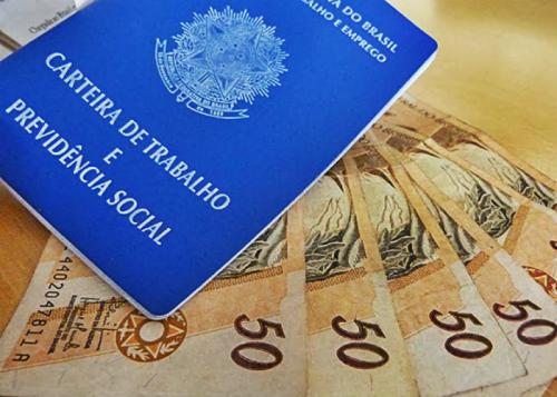 Governo propõe salário mínimo de R$ 979 para o próximo ano Governo propõe salário mínimo de R$ 979 para o próximo ano