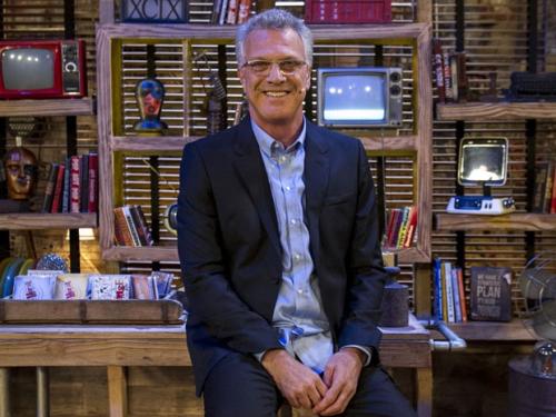 Programa de Pedro Bial seria plágio e Globo retira chamadas do ar Programa de Pedro Bial seria plágio e Globo retira chamadas do ar