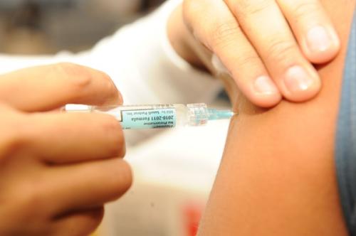 Exames reforçam a importância da vacinação contra vírus Influenza e H3N2 no AM Exames reforçam a importância da vacinação contra vírus Influenza e H3N2 no AM