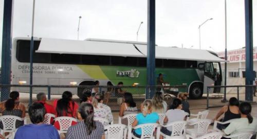 Moradores de Manacapuru recebem atendimento da DPE-AM, em parceria com prefeitura e DPU Moradores de Manacapuru recebem atendimento da DPE-AM, em parceria com prefeitura e DPU