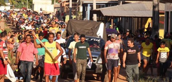 Protestos contra prefeito em Fonte Boa :“Fora Biquinho” Protestos contra prefeito em Fonte Boa :“Fora Biquinho”