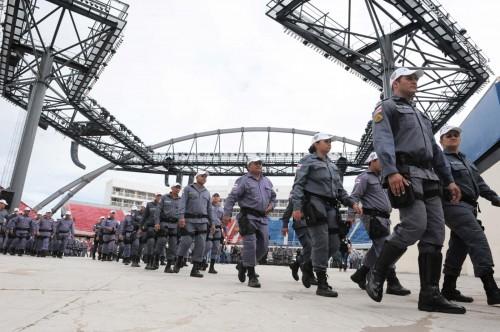 Dinheiro que seria para promoções dos PMs, vai pagar 13o. salário Dinheiro que seria para promoções dos PMs, vai pagar 13o. salário