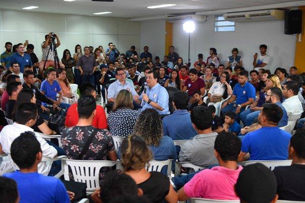 Juventude bate-papo com Eduardo e Marcelo Juventude bate-papo com Eduardo e Marcelo