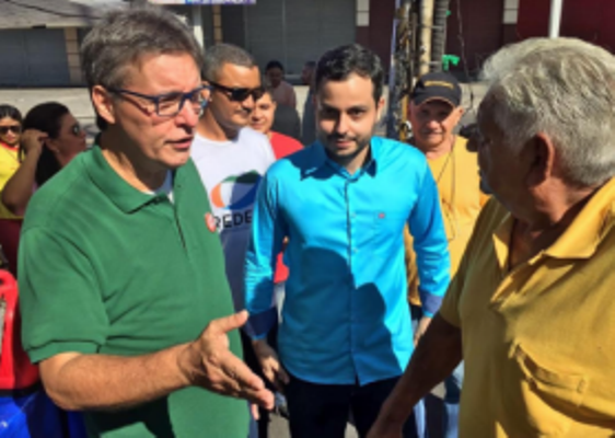 Luiz Castro protesta contra TRE por não distribuir tempo de propaganda Luiz Castro protesta contra TRE por não distribuir tempo de propaganda