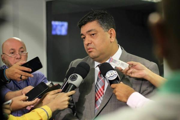 Secretário da Susam vai à Aleam falar sobre déficit de R$ 1,2 bilhão na terça-feira (17) Secretário da Susam vai à Aleam falar sobre déficit de R$ 1,2 bilhão na terça-feira (17)