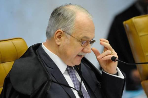 Fachin envia a Moro denúncias contra Cunha, Geddel e Rocha Loures Fachin envia a Moro denúncias contra Cunha, Geddel e Rocha Loures