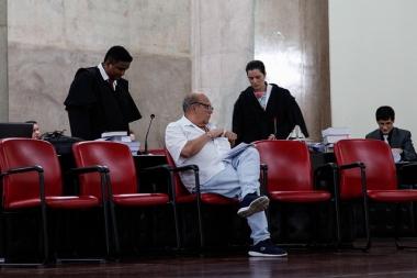 Júri absolve ex-procurador Vicente Cruz da acusação de tentativa de homicídio Júri absolve ex-procurador Vicente Cruz da acusação de tentativa de homicídio