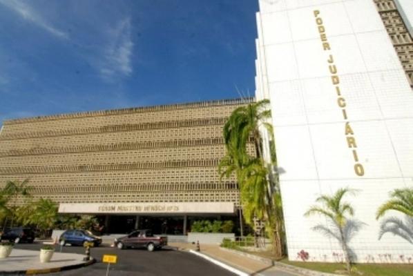 3ª Vara do Tribunal do Júri condena autor de homicídio que vitimou sargento da Polícia Militar 3ª Vara do Tribunal do Júri condena autor de homicídio que vitimou sargento da Polícia Militar