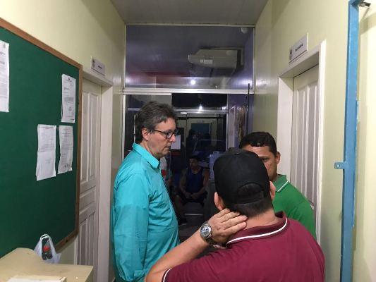 População de Urucará não tem delegado de Polícia, afirma Luiz Castro População de Urucará não tem delegado de Polícia, afirma Luiz Castro